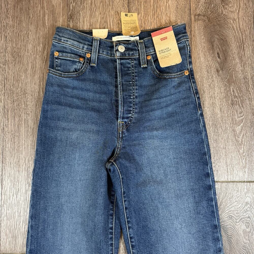 Levi's Straight Leg Jeans in Medium Blue Wash - Picture 2 of 14